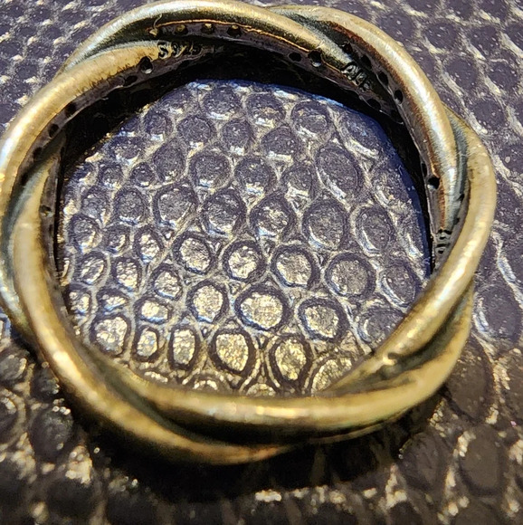 Pandora Sparkling Twisted Lines Ring - Picture 9 of 12